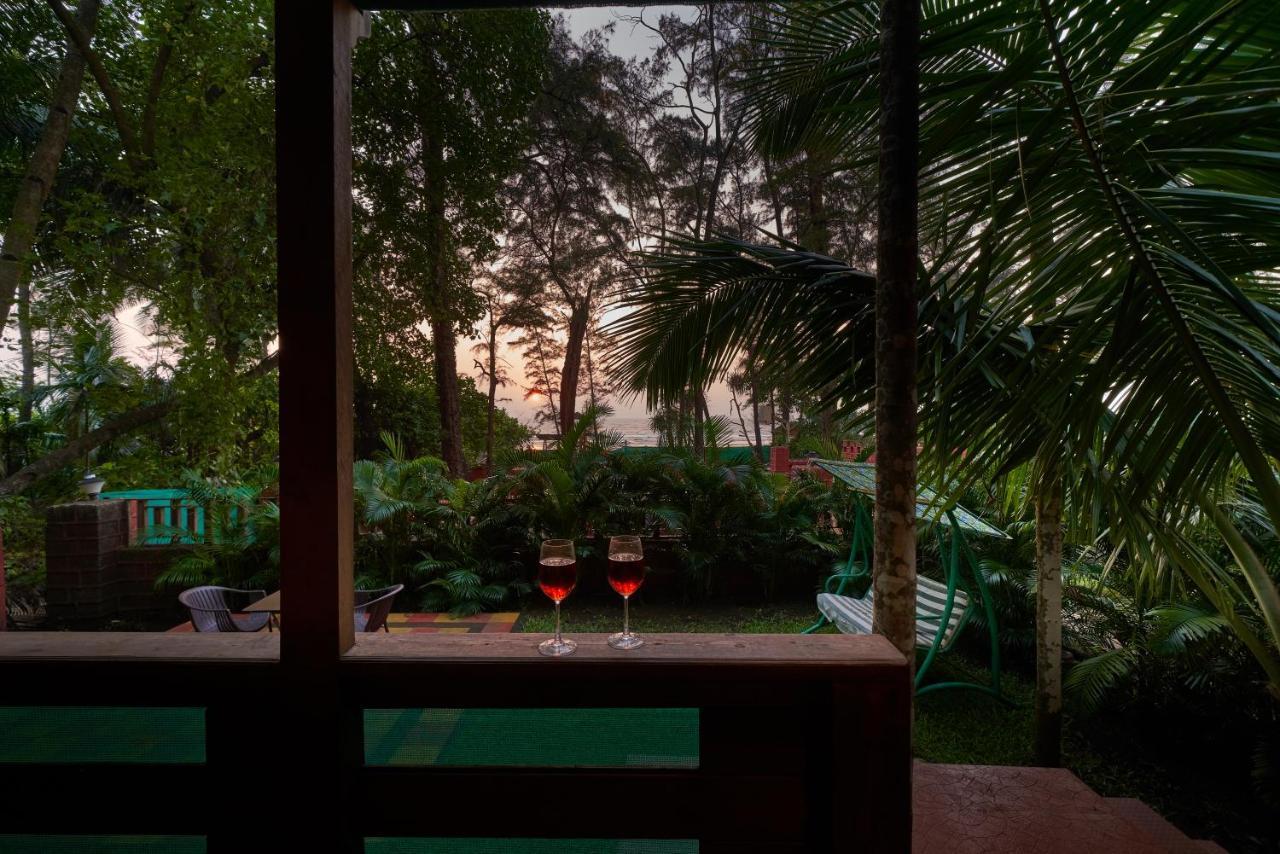 Tranquil Beach Resort Harihareshwar エクステリア 写真